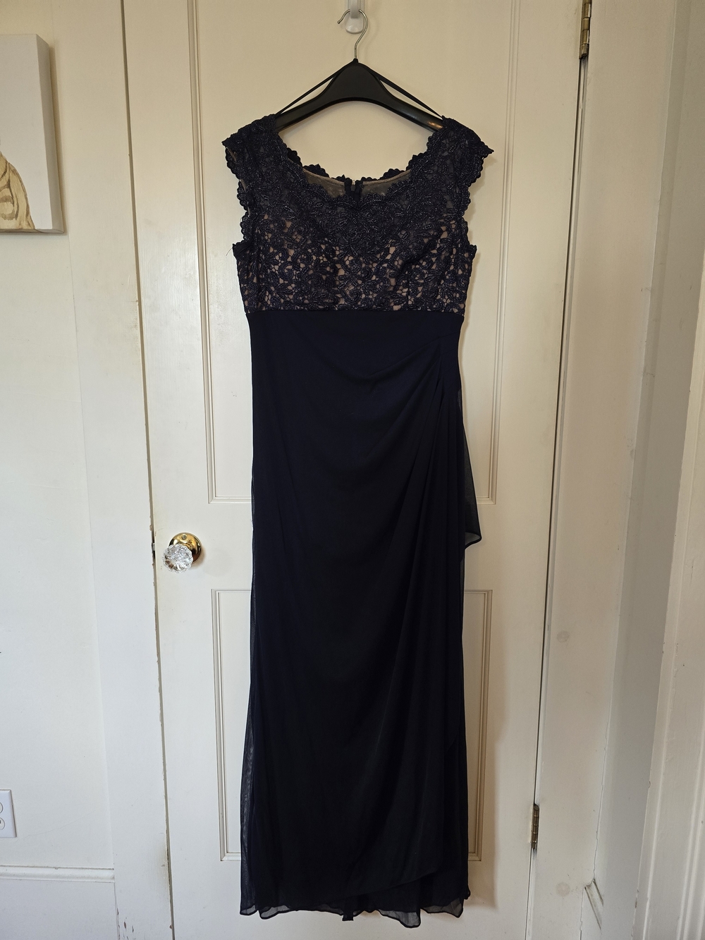 Xscape Navy Lace Bodice Evening Gown with built-in Bra Sz 12